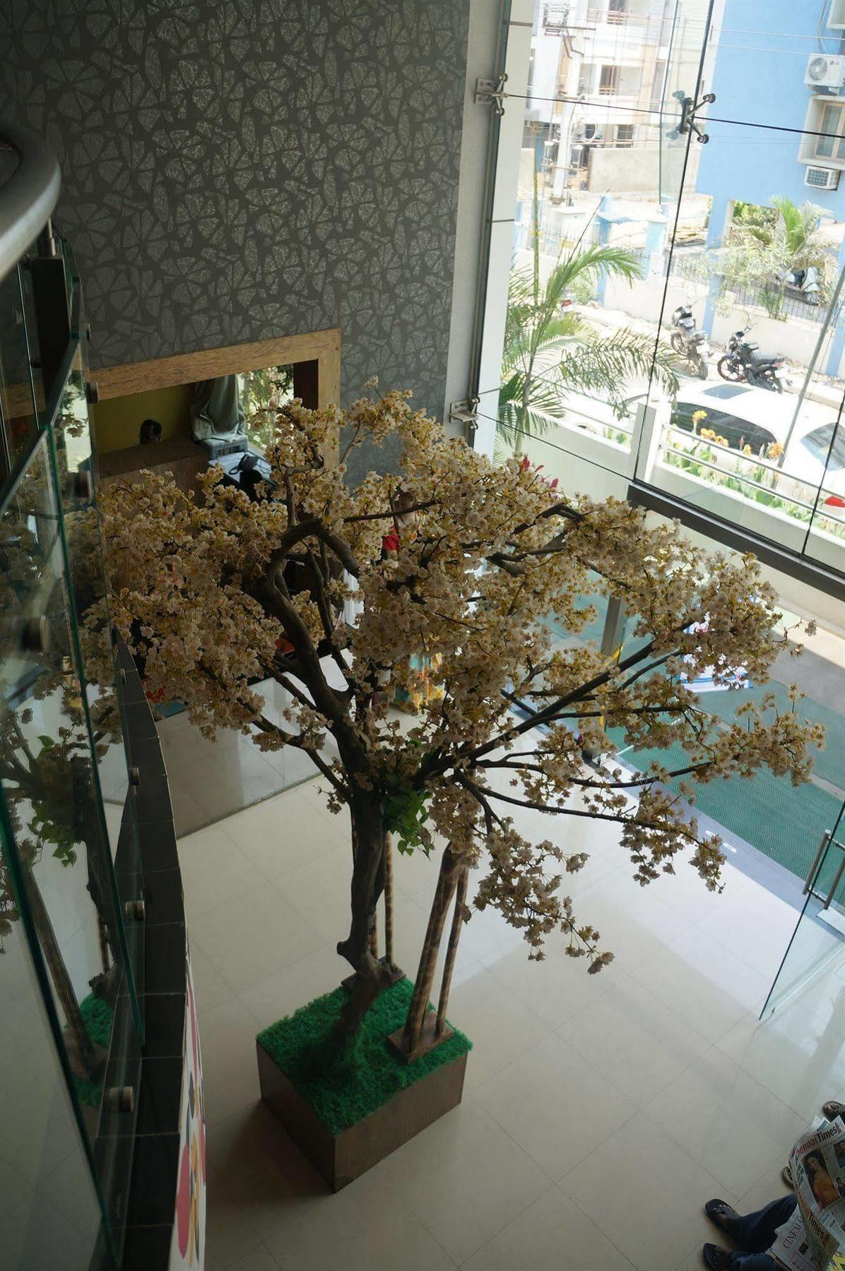 Lotels Hotel Chennai Exterior photo